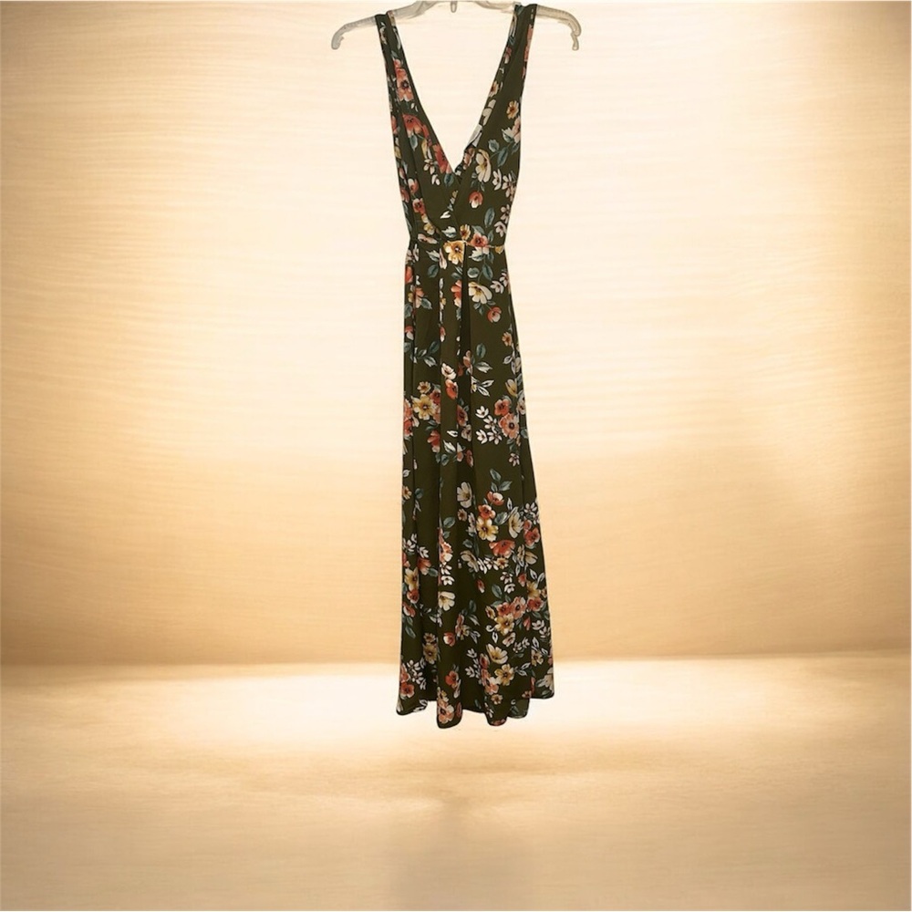 Floral V-Neck Maxi Dress